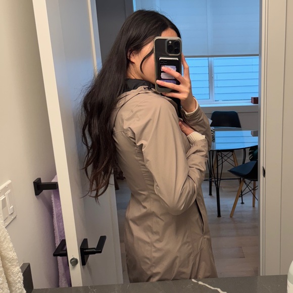 Arc'teryx Fitted Soft Shell Jacket - Picture 8 of 8